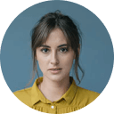 Portret Maria D. - testimonial utilizator mulțumit Ghid Reșița